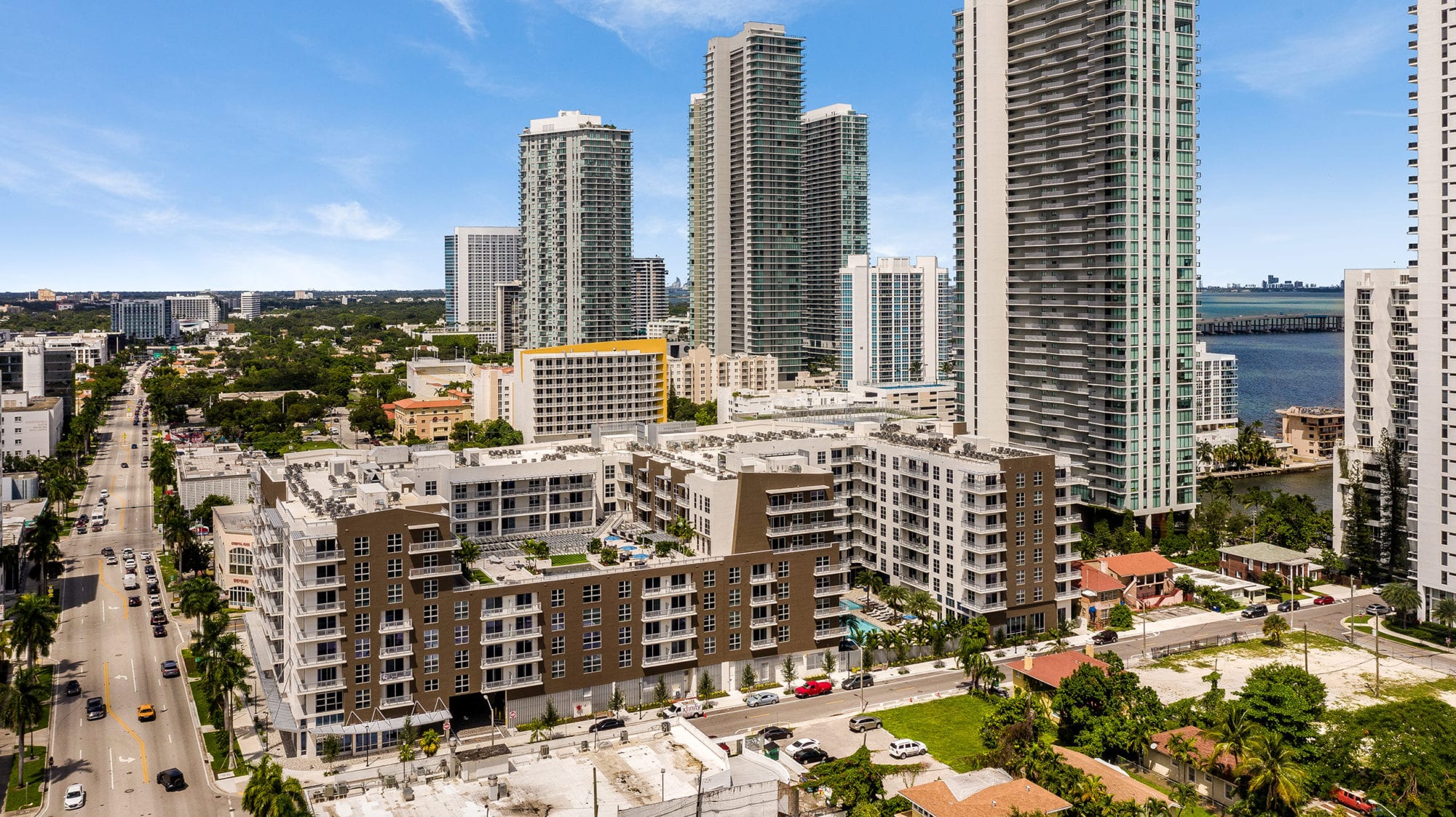 blu27 | Edgewater Luxury Apartments in Miami, Florida